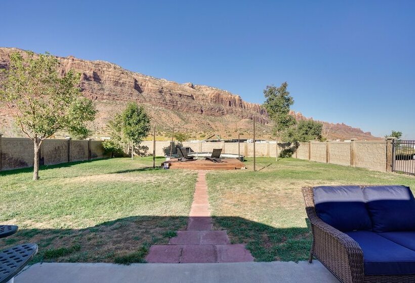 Moab Home W/ Pool   14 Mi To Arches National Park!