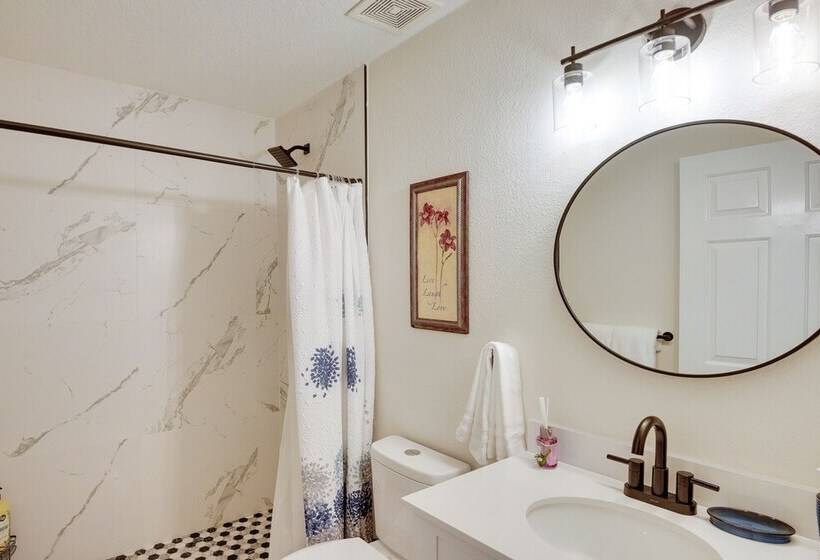 Palm Coast Home W/ Heated Pool: 3 Mi To Beach!