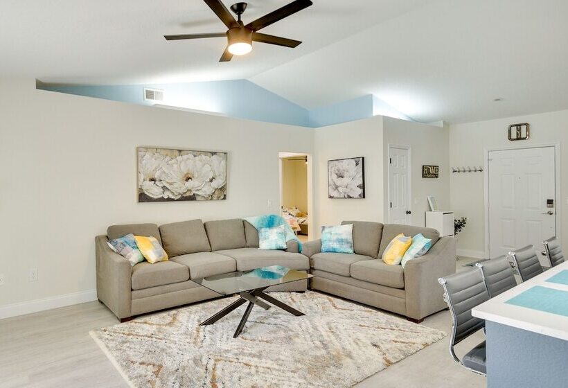 Palm Coast Home W/ Heated Pool: 3 Mi To Beach!