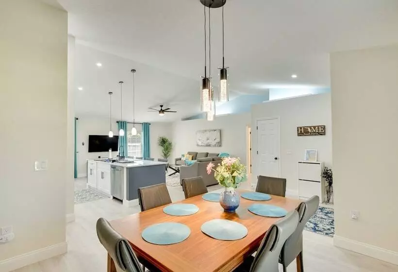 Palm Coast Home W/ Heated Pool: 3 Mi To Beach!