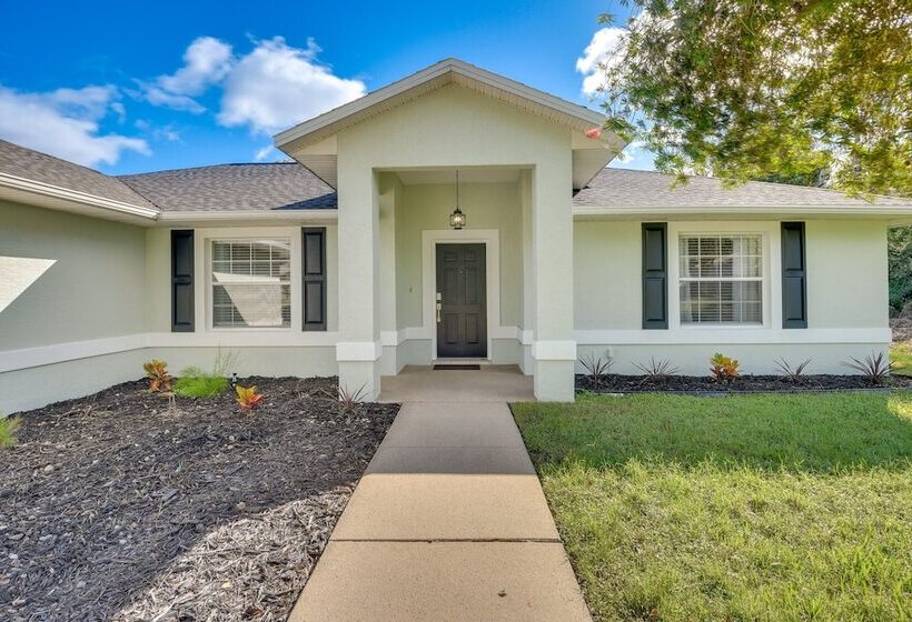 Palm Coast Home W/ Heated Pool: 3 Mi To Beach!