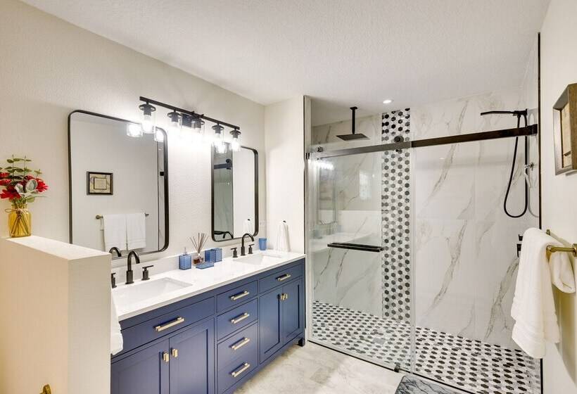 Palm Coast Home W/ Heated Pool: 3 Mi To Beach!