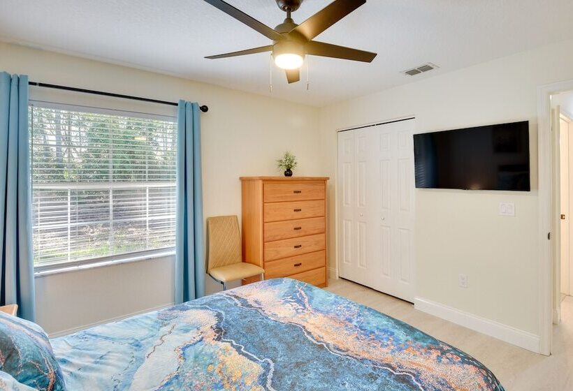 Palm Coast Home W/ Heated Pool: 3 Mi To Beach!