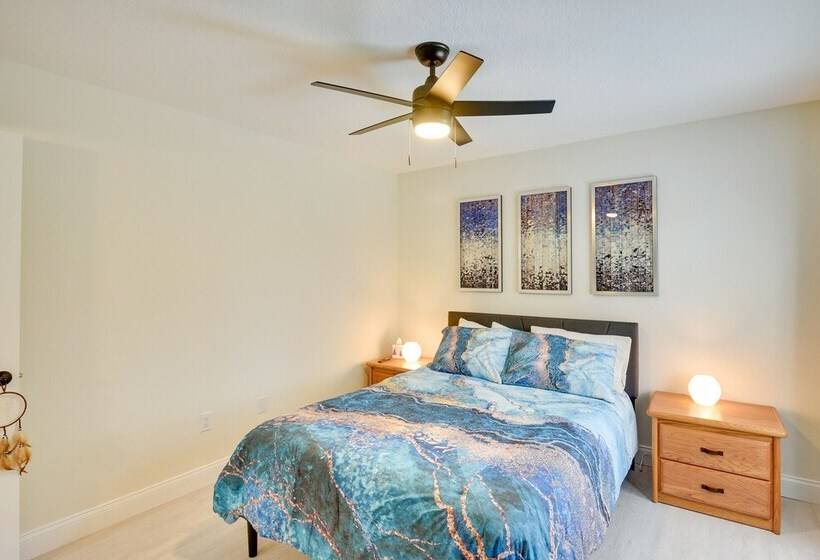 Palm Coast Home W/ Heated Pool: 3 Mi To Beach!