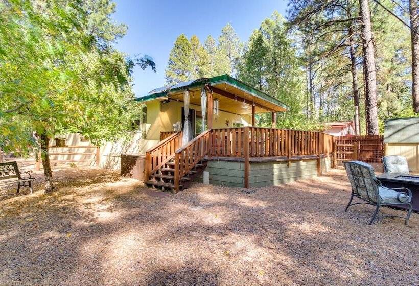 Peaceful Pinetop Hideaway W/ Yard Dog Friendly!