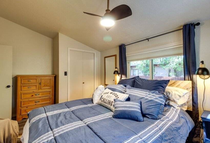 Peaceful Pinetop Hideaway W/ Yard Dog Friendly!