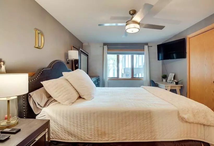 Pelican Lake House W/ Boat Dock And Sauna!