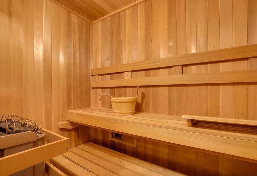 Pelican Lake House W/ Boat Dock And Sauna!