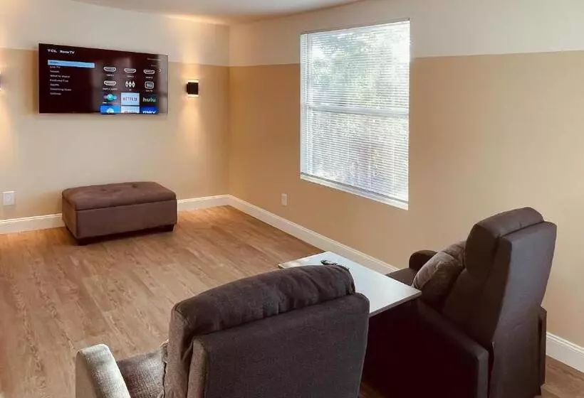 Majatalo White Orchid Apartments