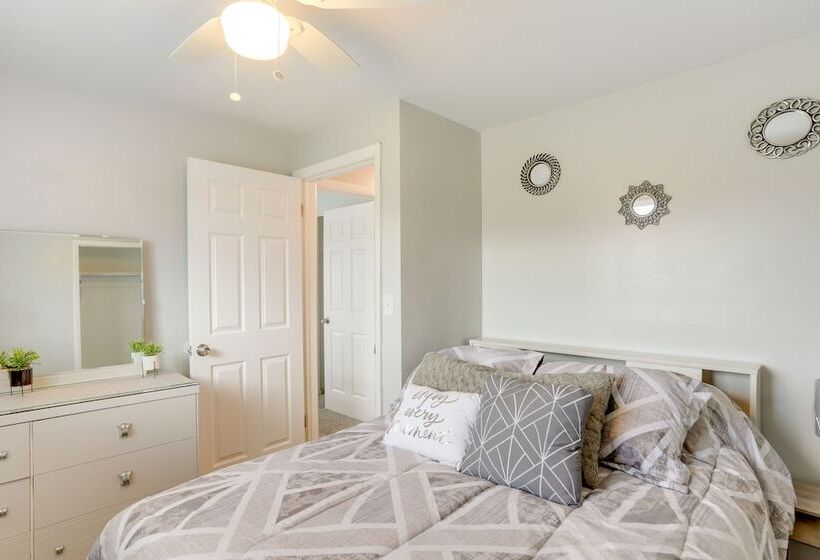 Pet Friendly Lorain Retreat W/ Fenced Yard!