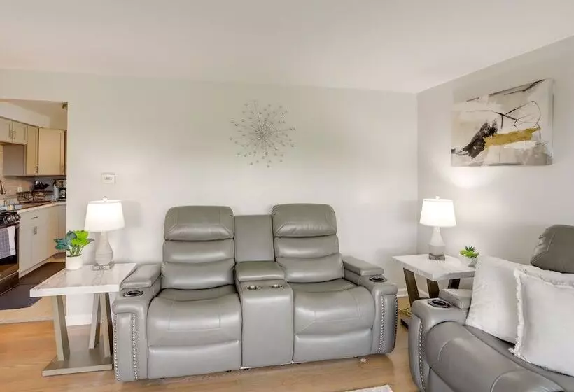 Pet Friendly Lorain Retreat W/ Fenced Yard!