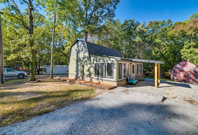 Pet Friendly Springville Cabin Near Kentucky Lake!