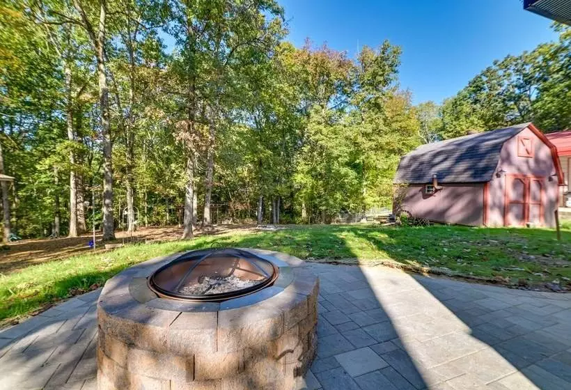 Pet Friendly Springville Cabin Near Kentucky Lake!