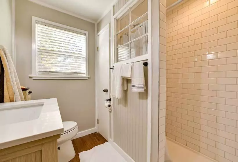 Pet Friendly Springville Cabin Near Kentucky Lake!