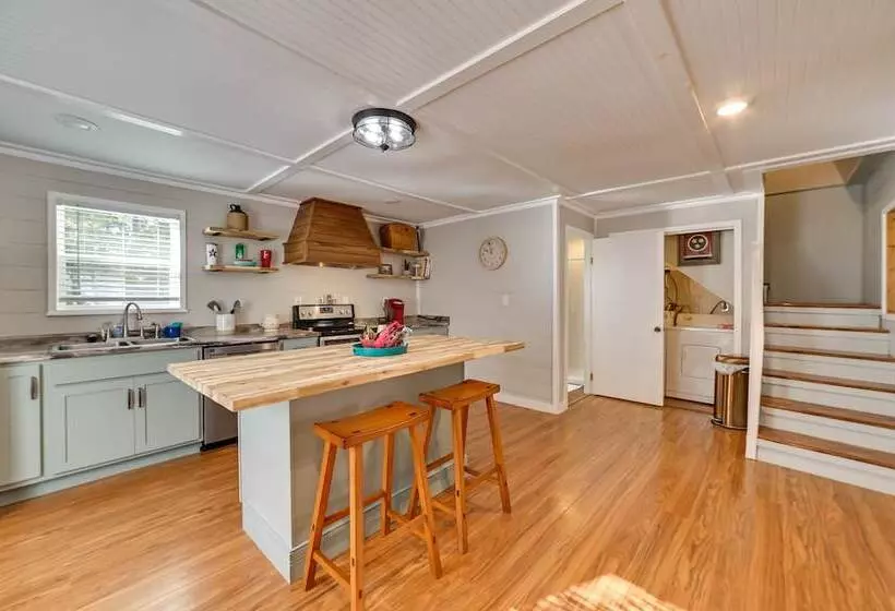 Pet Friendly Springville Cabin Near Kentucky Lake!