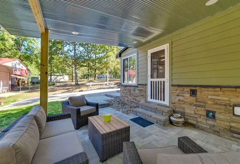 Pet Friendly Springville Cabin Near Kentucky Lake!