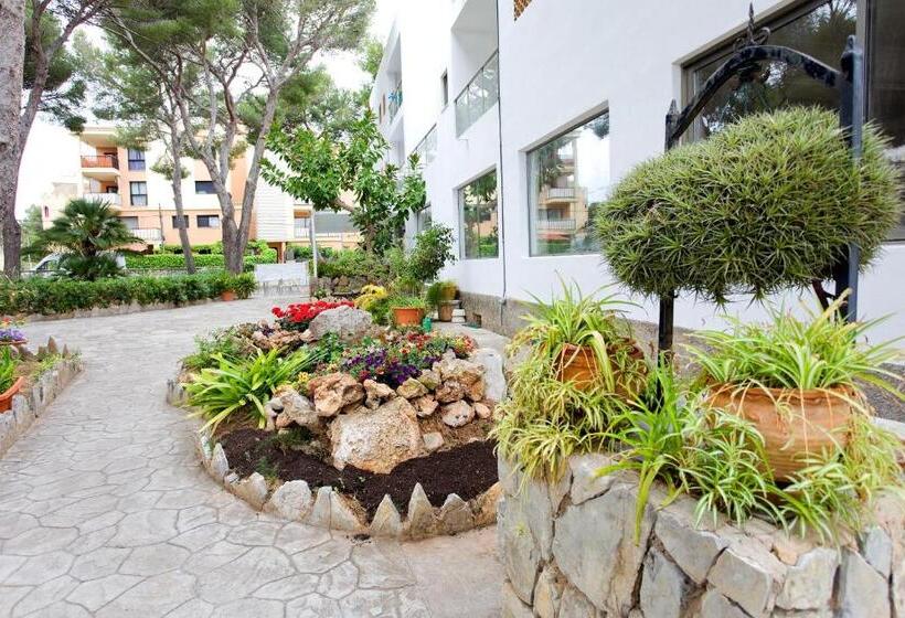 Petit Garden Hotel By Flacalco