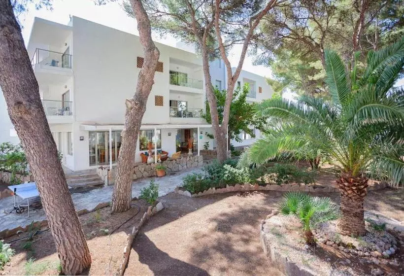 Petit Garden Hotel By Flacalco