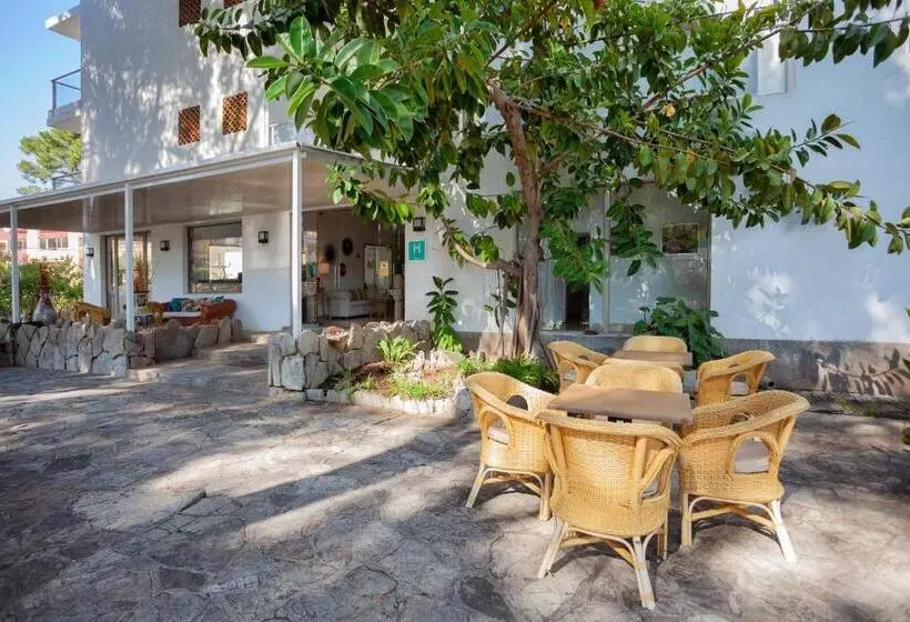 Petit Garden Hotel By Flacalco