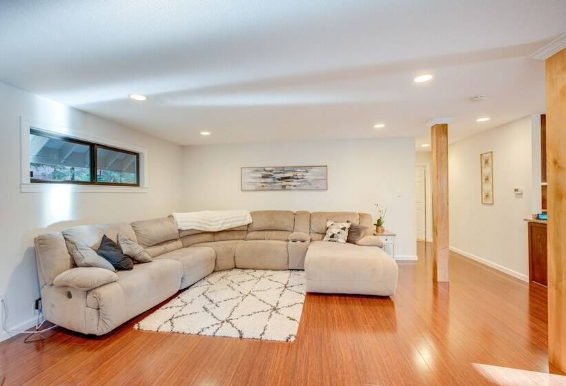 Pollock Pines Cabin: Game Room W/ A/c & Heat!