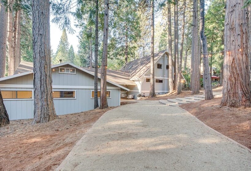 Pollock Pines Cabin: Game Room W/ A/c & Heat!