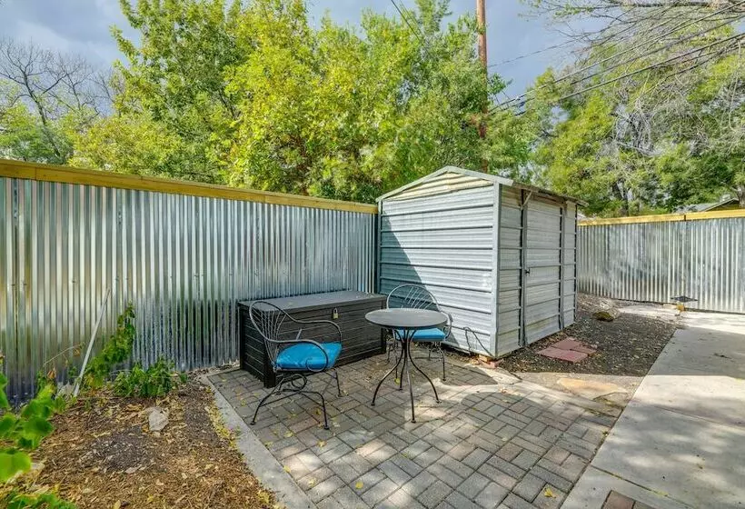 San Antonio Gem In Prime Location W/ Outdoor Space