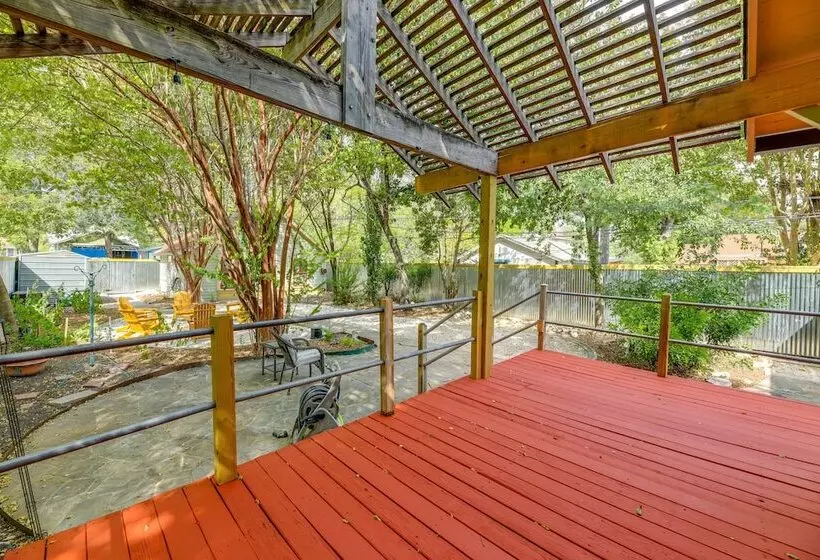 San Antonio Gem In Prime Location W/ Outdoor Space