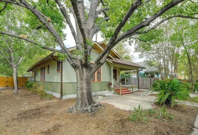 San Antonio Gem In Prime Location W/ Outdoor Space