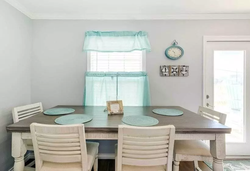 Blue Crab  Home In Surfside Beach: Walk To Beach!