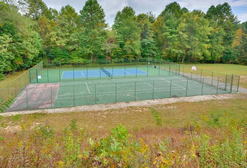 Serene Fancy Gap Cabin Retreat In Private Setting!