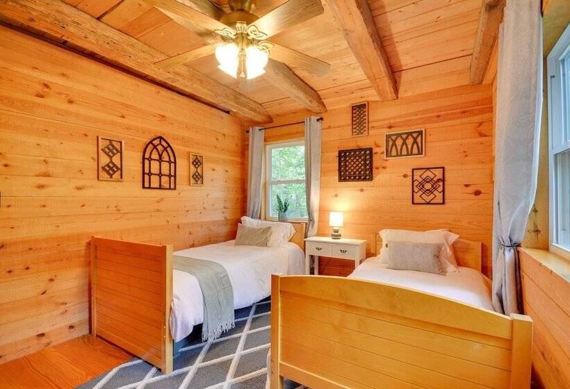 Serene Fancy Gap Cabin Retreat In Private Setting!