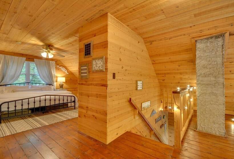 Serene Fancy Gap Cabin Retreat In Private Setting!