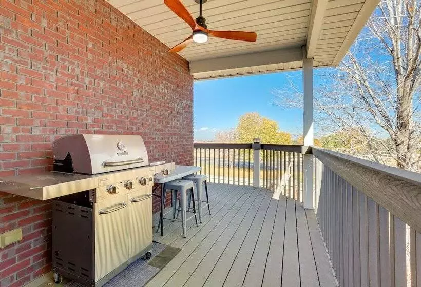 Spacious Brighton Home W/ Game Room + Fire Table!