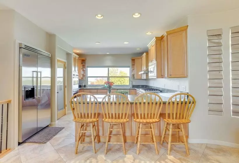 Spacious Brighton Home W/ Game Room + Fire Table!
