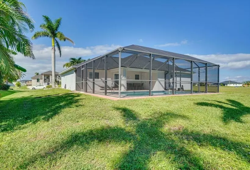 Furnished Lanai + Pool: Sunlit Cape Coral Getaway!