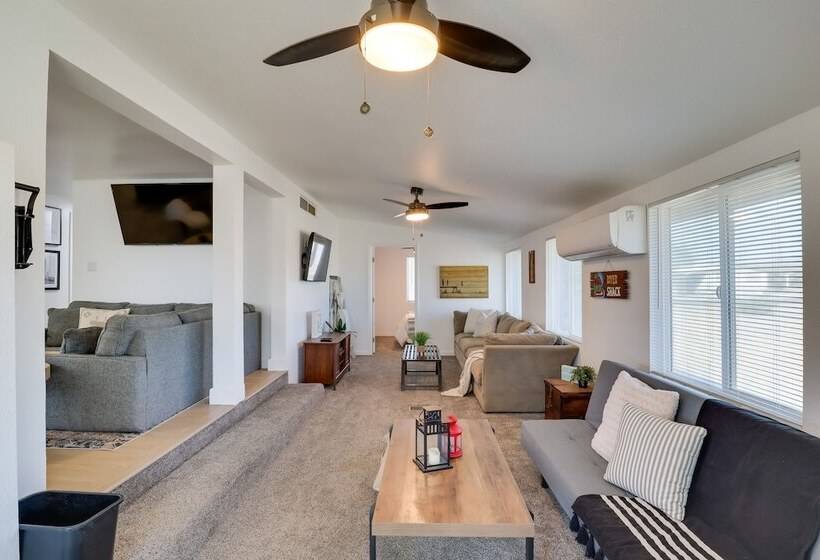 Updated Topock Home W/ Deck & Fire Pit!