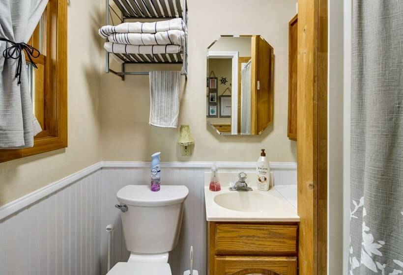 Waterfront Wahkon Cabin W/ Gas Grill & Fire Pit!