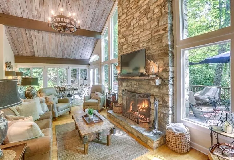 Well Appointed Boone Home W/ Hot Tub + Gas Grill