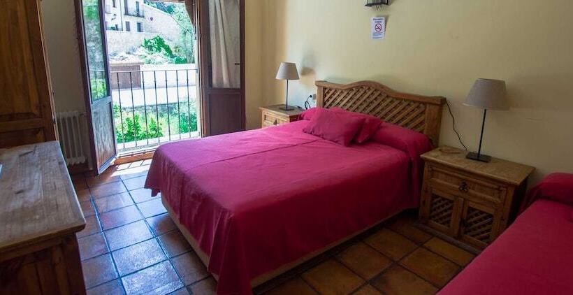 هاستل Posada Del Huécar