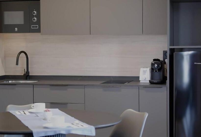 هتل Dorm4you Arena 2