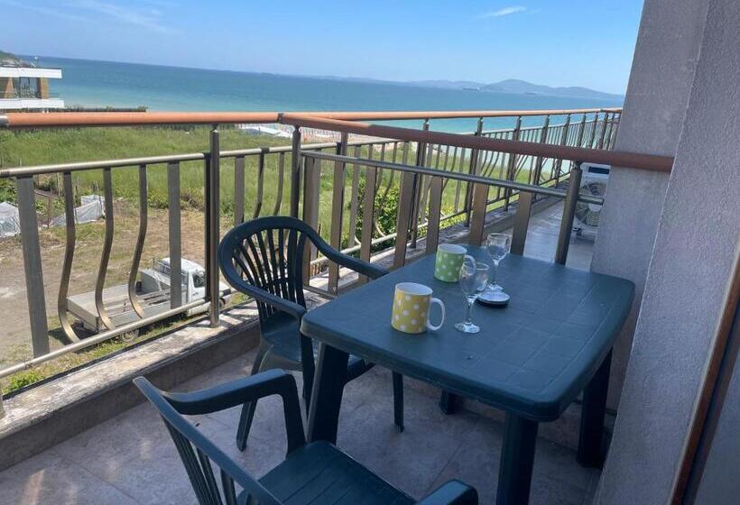 Apartment Diamond Sarafovo