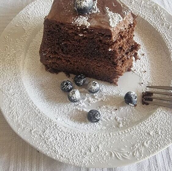 تختخواب و صبحانه The Gallery Boutique