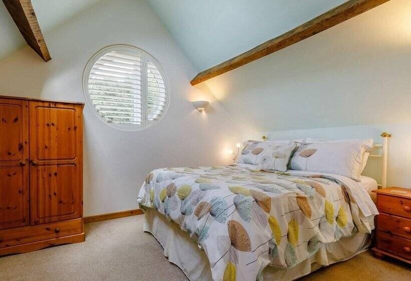 Charming 2 Bed Cottage, Beautiful Views, Knutsford