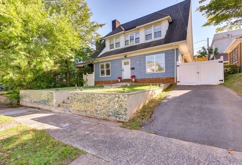 Chic Newark Vacation Rental: 3 Mi To Airport!