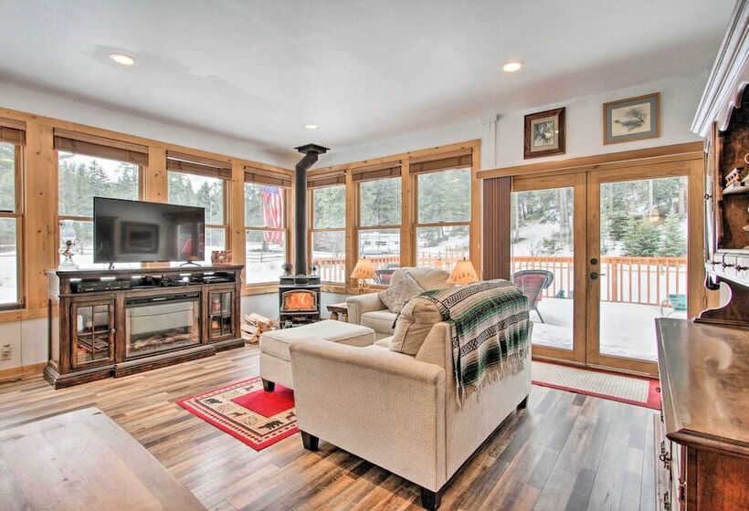 Creekside Clancy Cabin In Helena Natl Forest!