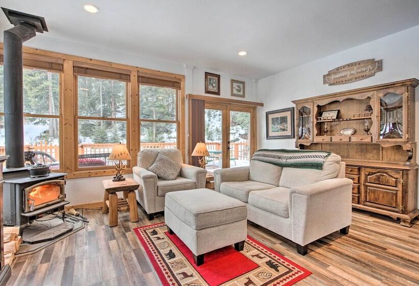 Creekside Clancy Cabin In Helena Natl Forest!