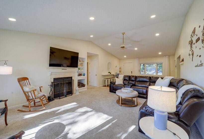 Dog Friendly Beech Mountain Home W/ Deck