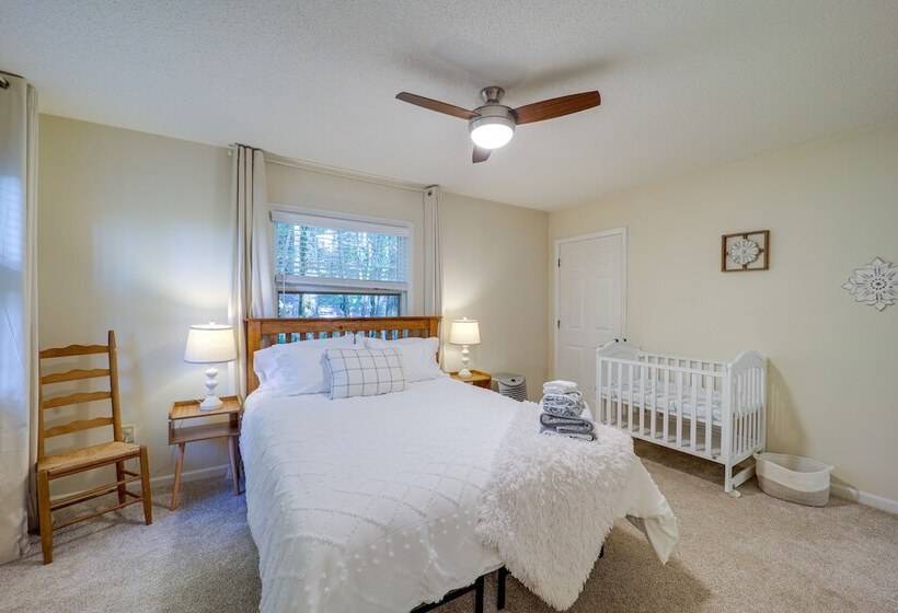 Dog Friendly Beech Mountain Home W/ Deck