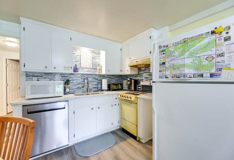 Emerald Isle Vacation Rental, Walk To Beach!