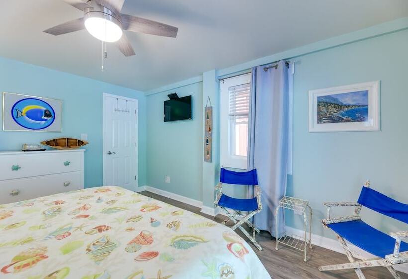 Emerald Isle Vacation Rental, Walk To Beach!
